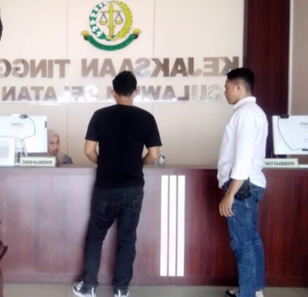 Pelayanan Di Ruang Pengaduan Terpadu Kejati Sulsel Gobrok,Ketua KNPI Bonto Bahari Bulukumba, Wasekum LSI, Aktivis KPK Mengeca