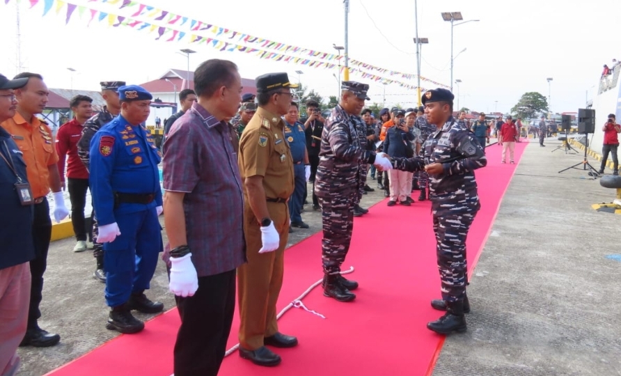 KOMANDAN PANGKALAN TNI ANGKATAN LAUT PALU HADIRI PELEPASAN TIM EKSPEDISI RUPIAH BERDAULAT