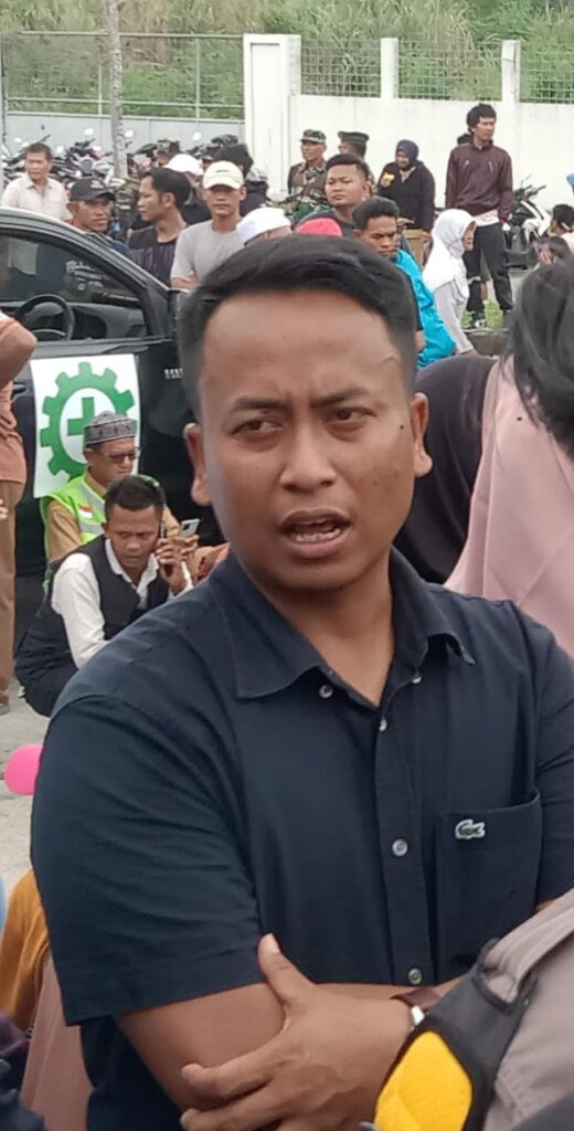 Aksi Damai Warga Parung Mulya di PT Inti Ganda Perdana