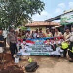 Jalankan Program Asta Cita Presiden RI Terkait Ketahsnan Pangan ,Kapolsek Blanakkan Tanam Melon Di Kebon Sayuran Dusun Tanjung Baru