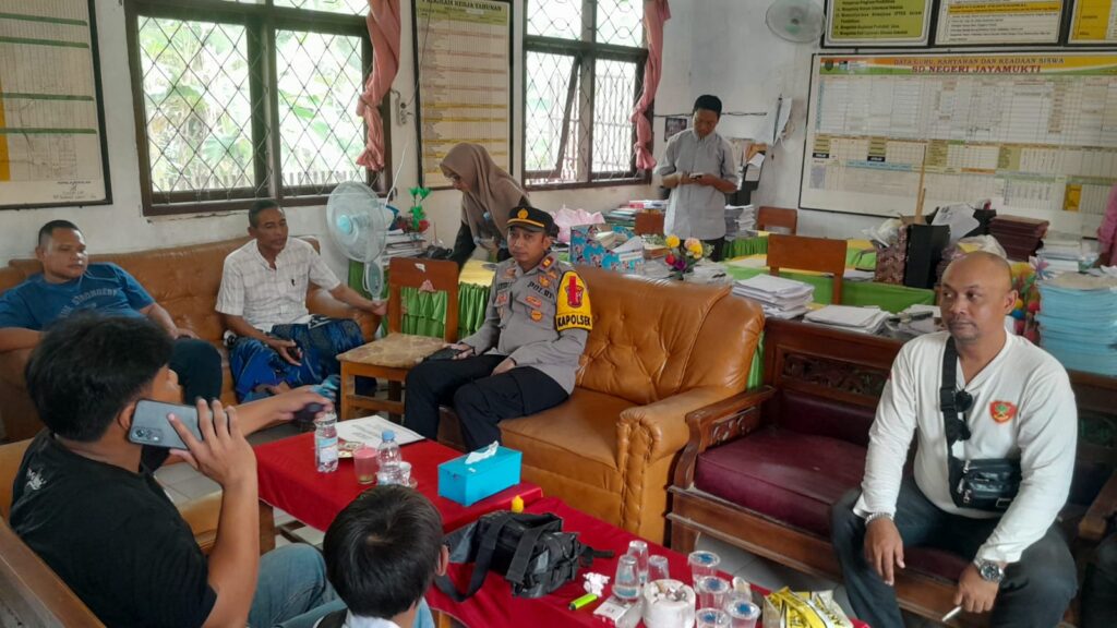 Kapolsek Blanakkan Dan Kanit Reskrim Jemput bola Dalam Peristiwa Korban Bulying