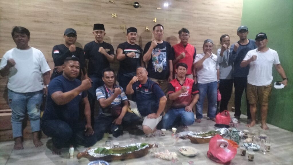 Syukuran Kemenangan Bupati dan Wakil Bupati Karawang Aep Maslani di Kediaman Ketua Tim Bram Budi Georn