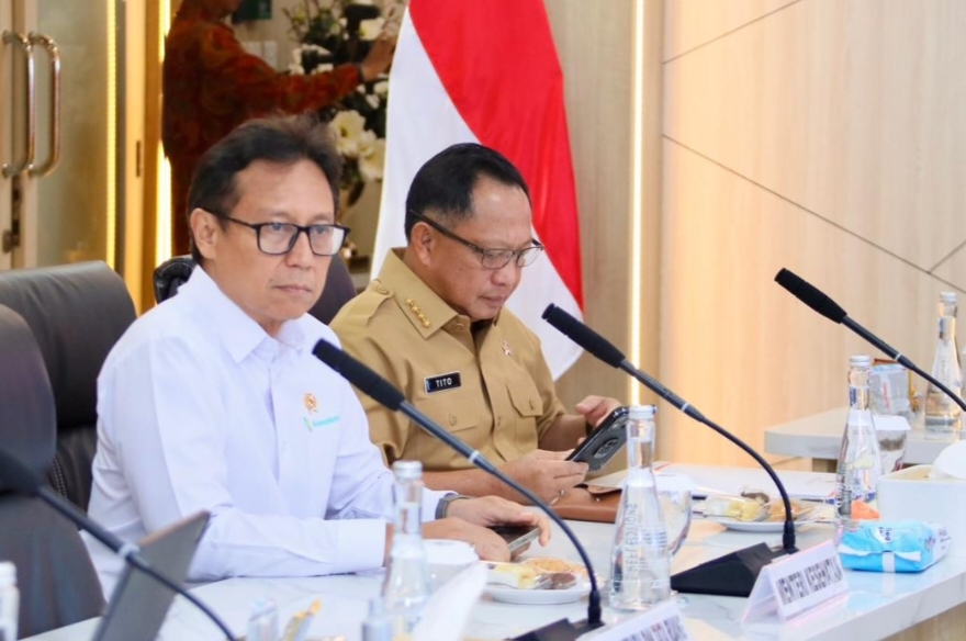 Kemendagri Bersama Kementerian dan Lembaga Terkait Bersinergi Bantu Korban Erupsi Gunung Lewotobi NTT