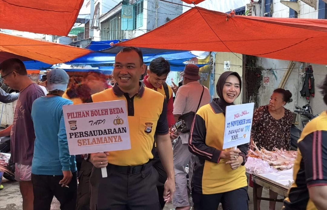 Sukseskan Pilkada Serentak, Kapolres Pelabuhan Makassar Ajak Warga dengan Cara Unik