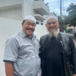Prof.Dr.KH.Sutan Nasomal,SH.MH Pakar Hukum Internasional dan Dewan Pakar DPP LSM ELANG MAS Meminta Mentri Agama Tindak Ponpes RR Banyu Wangi Jawa Tengah Tahan Ijazah Santri. 