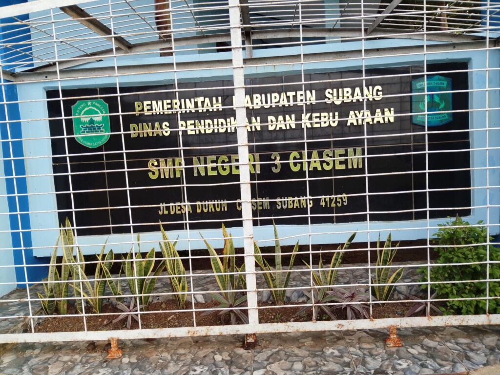 Di Tahan Pihak Sekolah Ijazah Siswa Hilang Tidak Di Temukan
