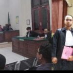 Banyaknya kejanggalan pasal yang dituduhkan oleh pihak Jaksa Penuntut Umum terhadap terdakwa SH. 