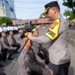 Jadilah Bhayangkara Tangguh! Polres Pelabuhan Makassar Resmi Tutup Tradisi Pembaretan Bintara Remaja
