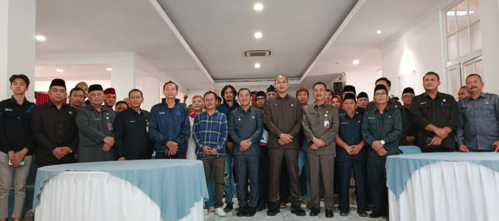 Pemerintah Kabupaten Karawang Gelar Pertemuan dengan Insan Pers dan Admin Media Sosial untuk Bangun Sinergitas