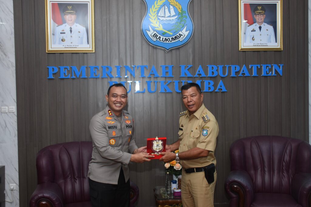 Awali Tugas di Bulukumba, Kapolres AKBP Restu Wijayanto Bersilaturahmi dengan Forkopimda