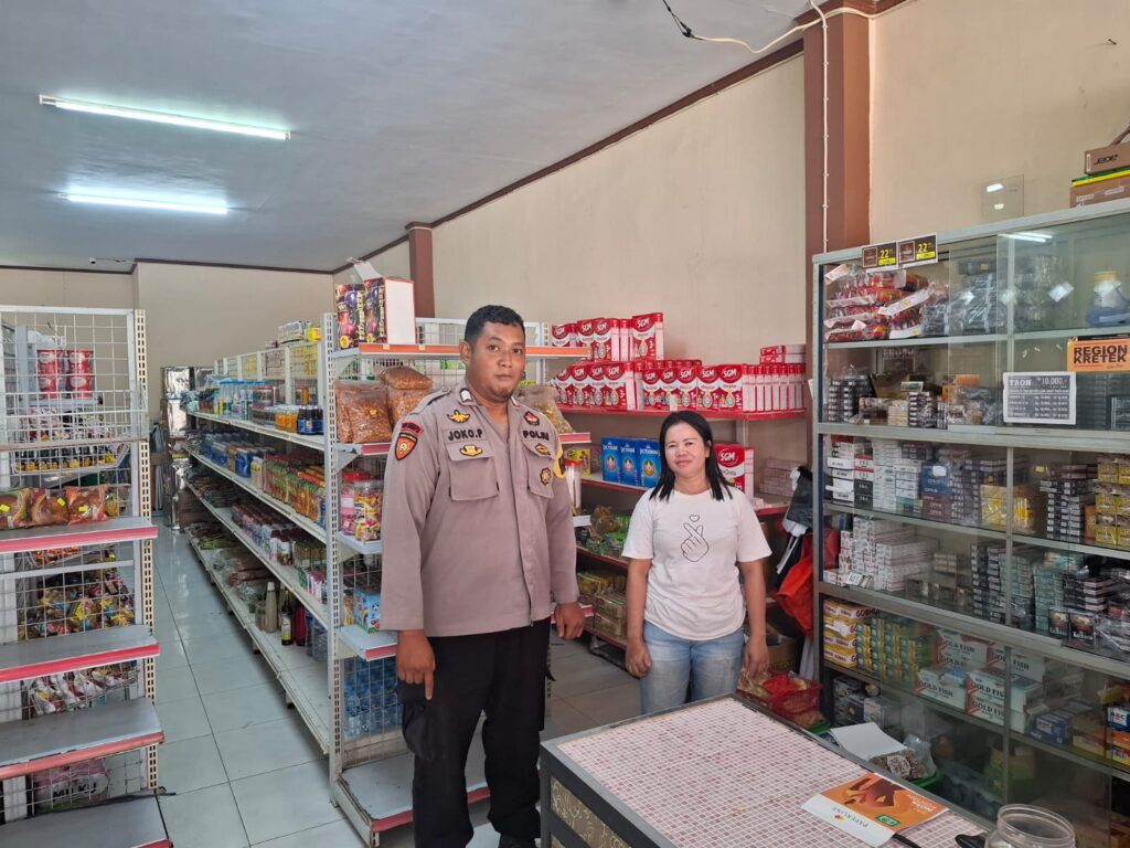 Patroli Rutin Polsek Kuala Behe Untuk Menciptakan Kamtibmas Yang Kondusif