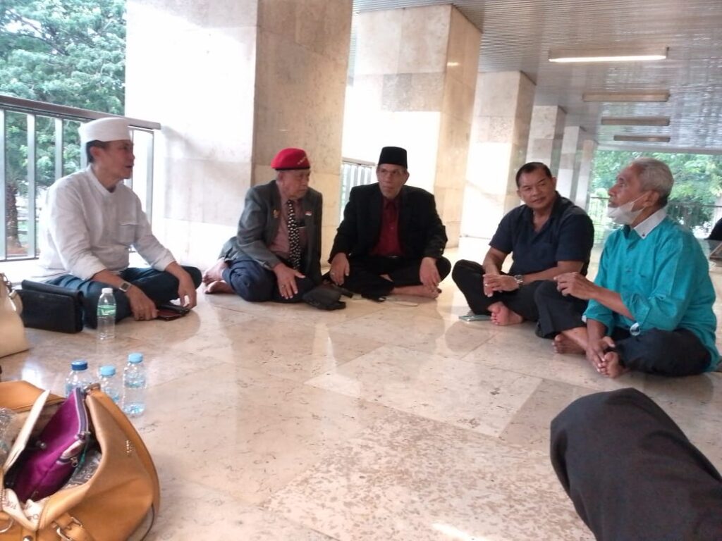 Jacob Ereste: Realisasi Koperasi Desa Merah Putih Harus Disertai Pengawasan dan Disiplin Ketat Demi Kesejahteraan Rakyat