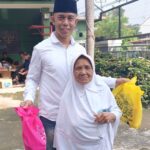 Pasca Idulfitri, Keluarga Budi Georn Berbagi 500 Paket Sembako untuk Lansia di Desa Wadas