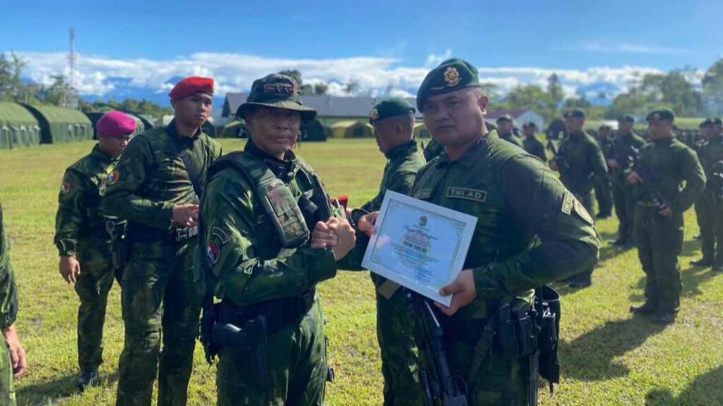 Resmi Purna Tugas, Satgas Yonif 509 Kostrad dan Satgas Yonif 432 Kostrad.