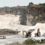 Warga Desa Tamansari Tolak Tambang Karst: Selamatkan Masa Depan Anak Cucu!