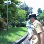 Bupati Tinjau Jalan Interchange Karawang Barat, Siap Benahi Drainase dan Tertibkan Bangunan Liar