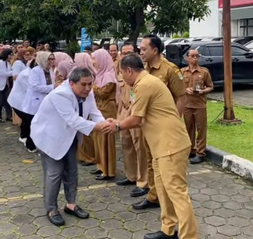 Bupati Karawang Apel Pagi dan Tinjau Pelayanan di RSUD Karawang