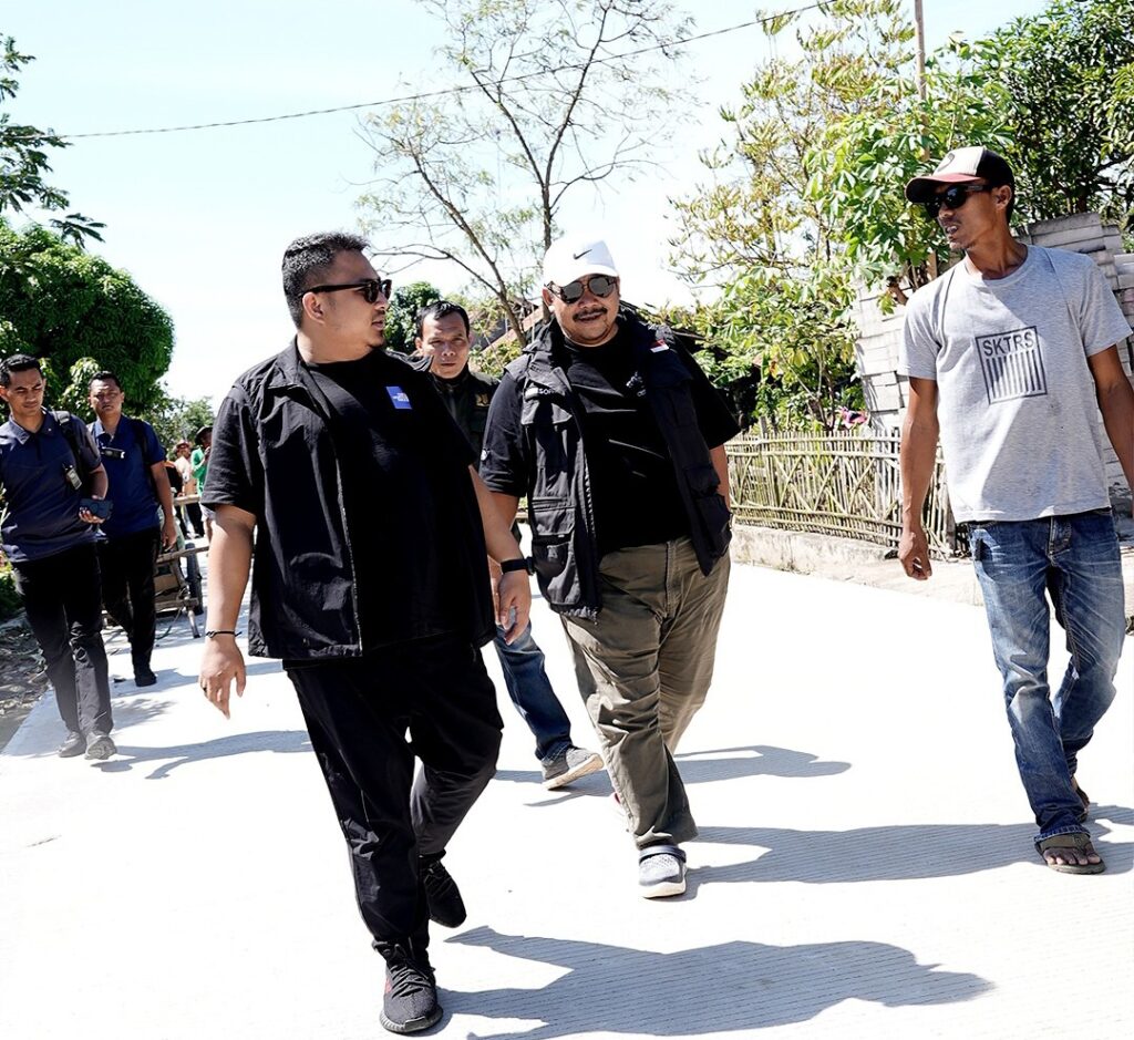 Bupati Subang Tinjau Jalan Beton Sepanjang 1,2 KM di Desa Sukadana