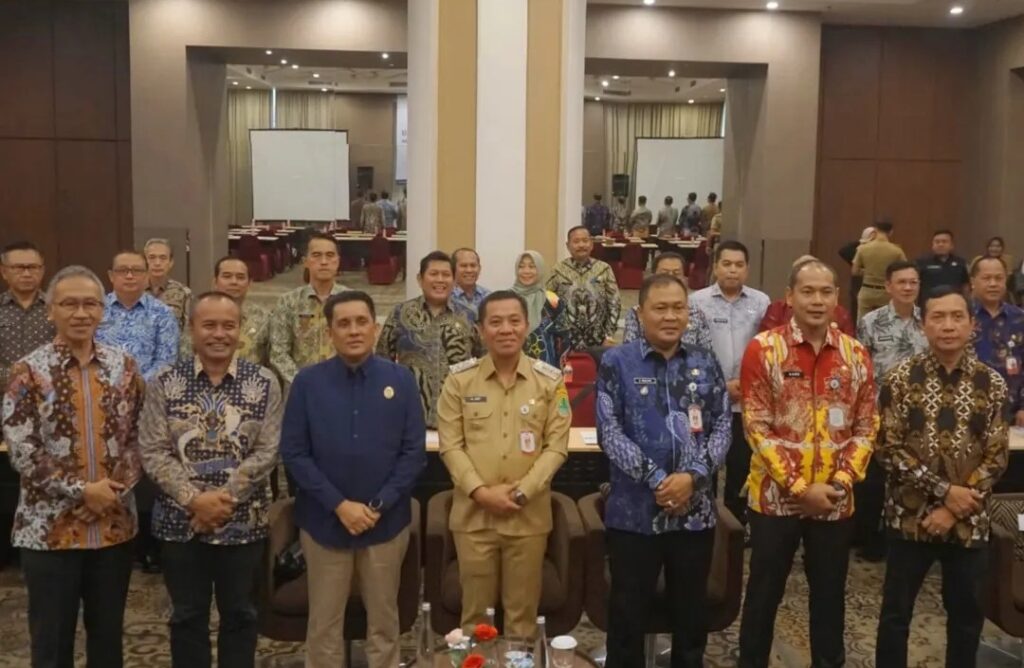 Bupati Dan Wakil Bupati Karawang Hadiri Kegiatan Assessment dan Uji Kompetensi Pejabat Pimpinan Pratama Tahun 2025