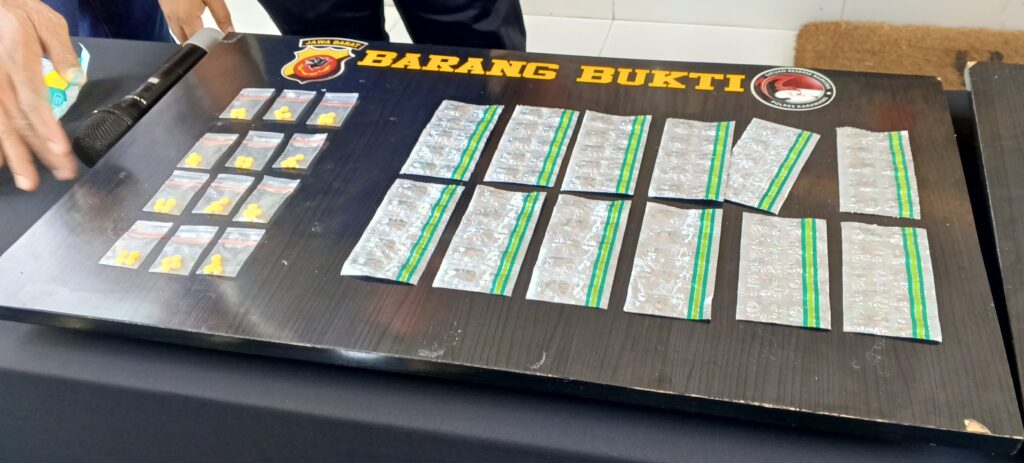 POLRES KARAWANG UNGKAP 26 KASUS NARKOTIKA, AMANKAN 31 TERSANGKA DALAM OPERASI MARET–APRIL 2025