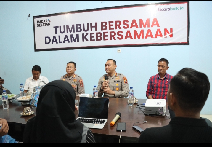 Pererat Sinergitas, AKBP Restu Wijayanto S.I.K., Berkunjung Ke Kantor Harian Radar Selatan.