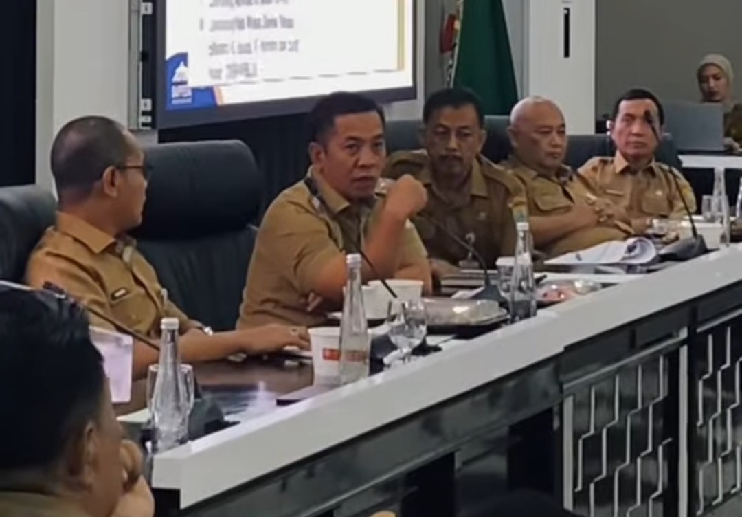 Bupati AEP Syaepuloh Pimpin Briefing Staf Usai Melepas Peserta Magang ke Jepang