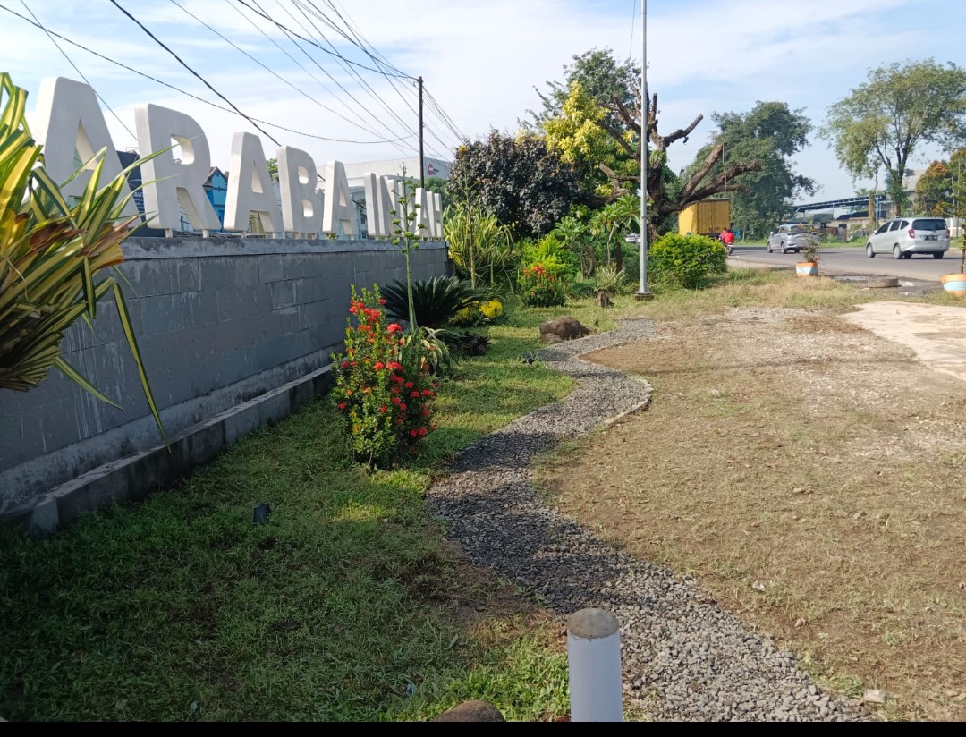 Warga Perumahan Karaba Indah Gelar Kerja Bakti Bersama, Perbaiki Taman dan Jalan Rusak