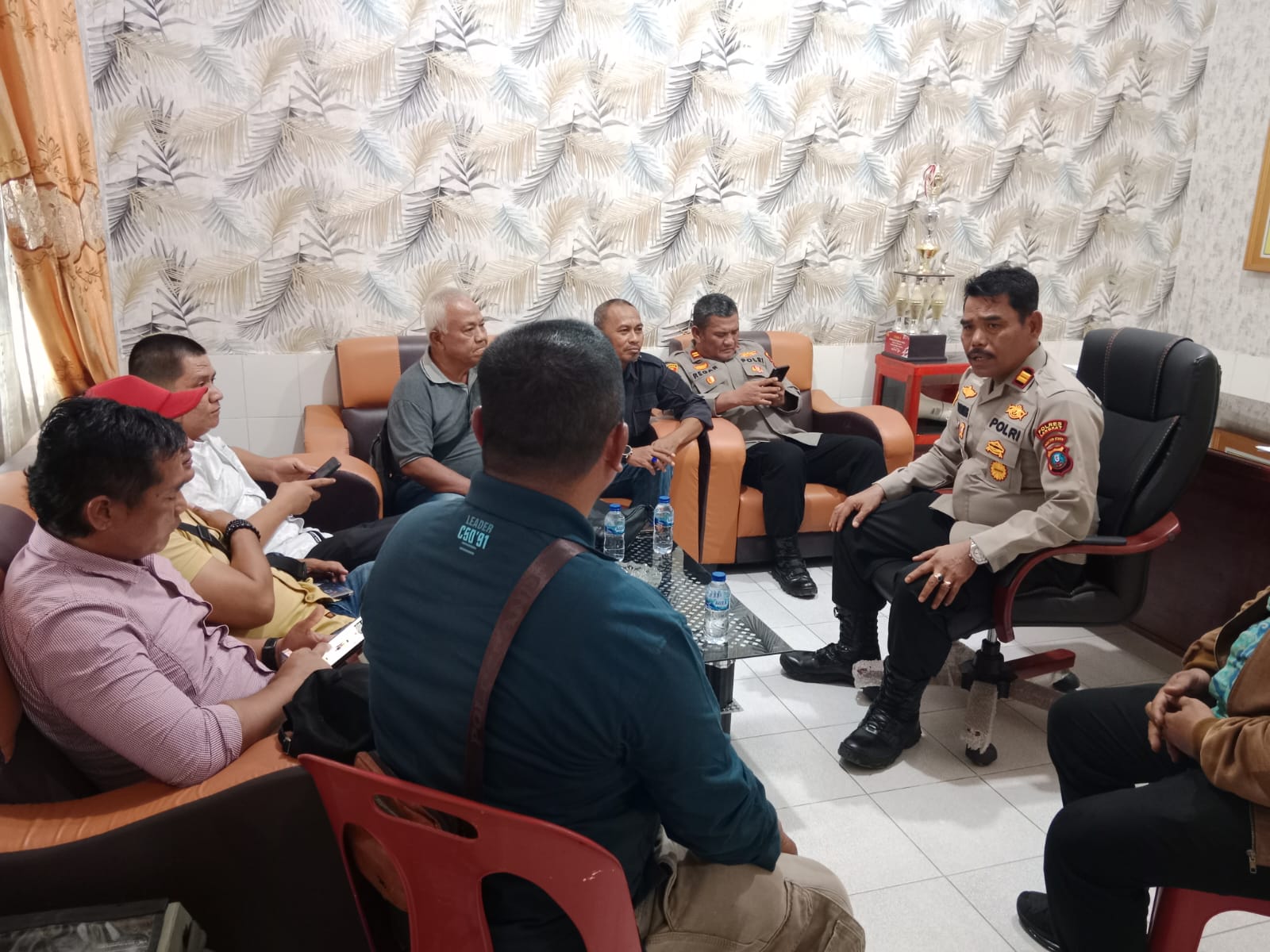 Kapolsek Tanjung Pura Iptu Mimpin Ginting SH Sinergi Dengan Kanit Iptu F.Rozi SH MH: Brantas Angka Kriminal Di Tanjung Pura