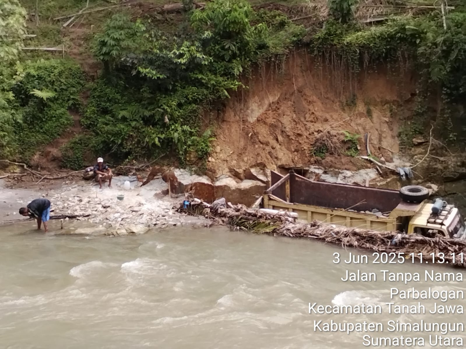 Terjadi Di Lahan HGU PTPN IV Reg I Kebun Marihat:Tangkahan Batu Padas Bebas Beroperasi Tanpa Izin.