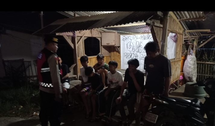 Polsek Blanakan Polres Subang Inten Patroli Jam Malam Implementasikan SE Bupati Subang