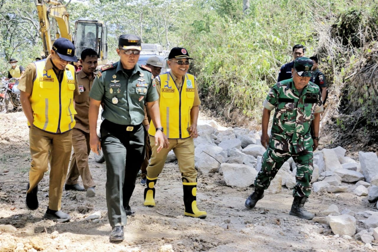 Dandim 0207 SML Letkol Inf.Selamat Faozan :Pembangunan Jalan Sepanjang 6.5 Km Kolaborasi Dengan Pemkab Simalungun.
