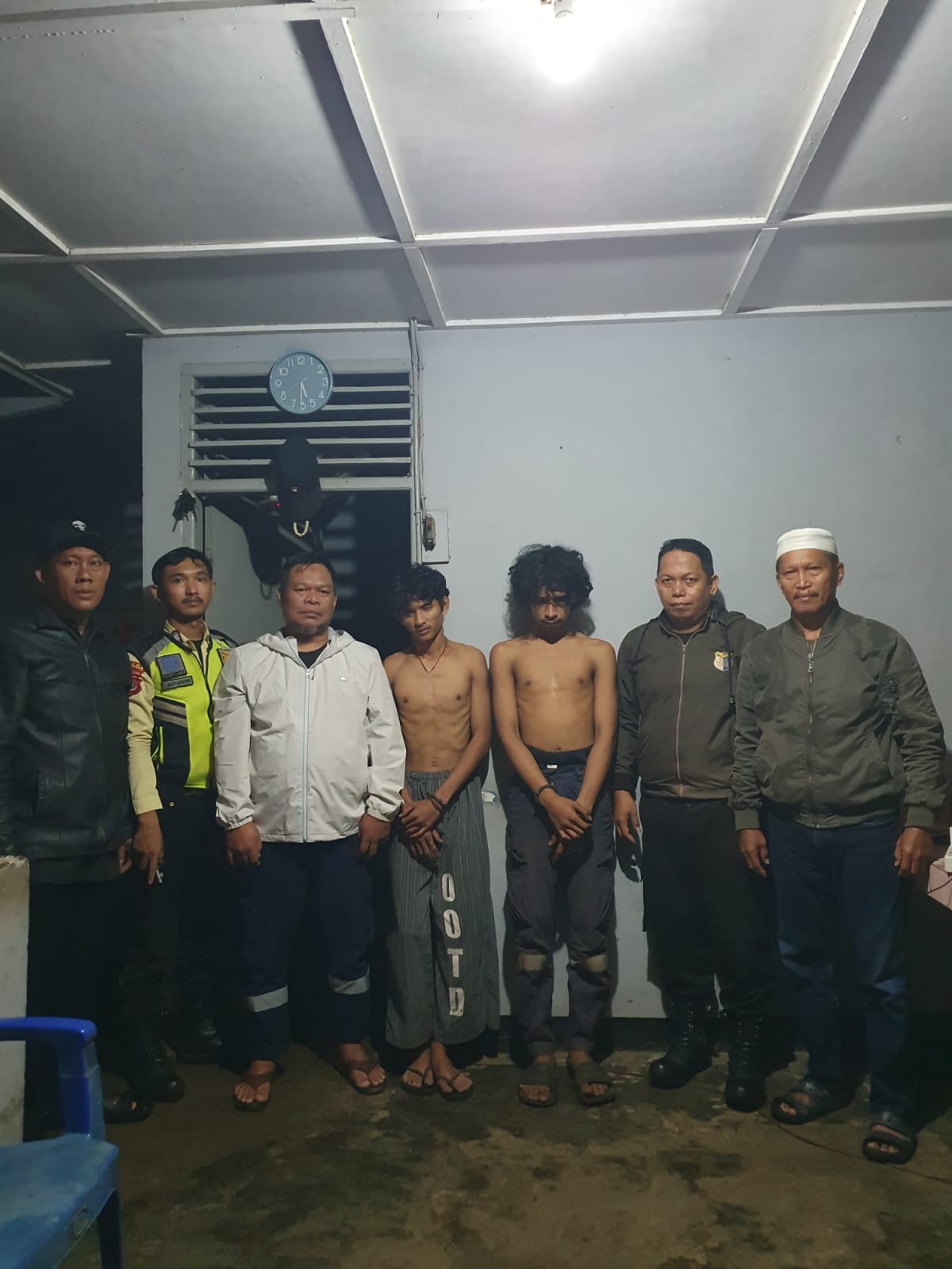 Spesialis Pencuri Rumah Kosong Diringkus Tim Patroli PT Antam Pomalaa, Clurit dan Sejumlah Barang Bukti Diamankan