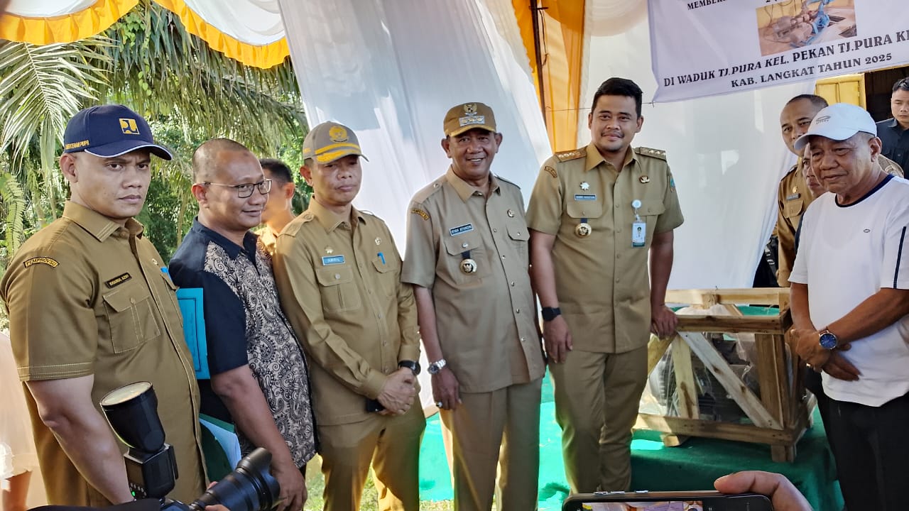 Gubernur Sumut dan Bupati Langkat Tinjau Waduk Irigasi di Tanjung Pura