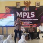 Kapolsek Blanakan Iptu Andri Sugiarto, S.IPM.A.P., Beri Materi MPLS di SMA N 1 Blanakan, Tekankan Pentingnya Menghindari Narkoba Dan Obat Terlarang