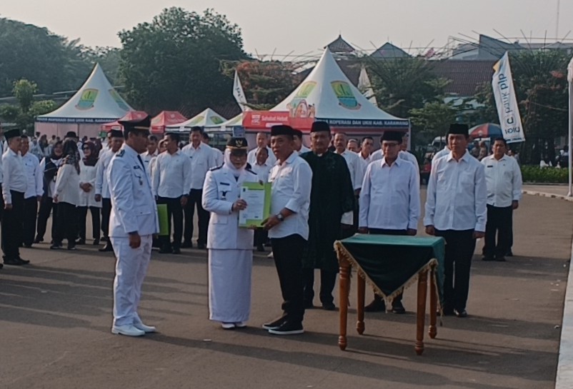 Pengambilan Sumpah Jabatan dan Pelantikan Pejabat Administrator di Lingkungan Pemkab Karawang