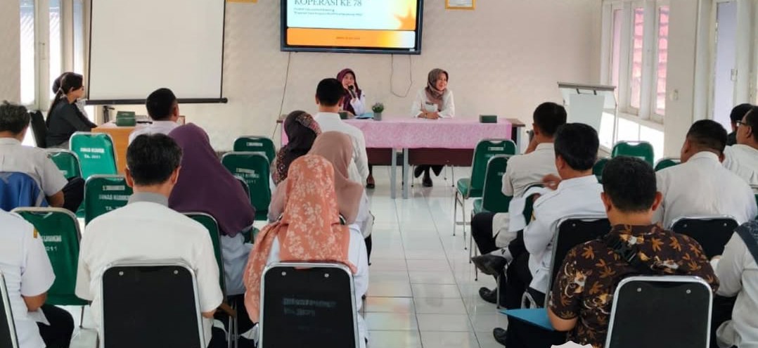 DINKOPUKM KARAWANG GELAR RAPAT KOORDINASI PERSIAPAN HARI KOPERASI KE-78 DAN PELANTIKAN PENGURUS KOPERASI DESA/KELURAHAN MERAH PUTIH