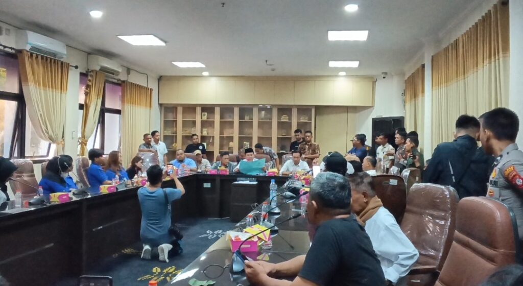 RDP Soal Rekrutmen Tenaga Kerja Lokal, DPRD Karawang Tegas Ingatkan PT PCC dan Perusahaan Lainnya