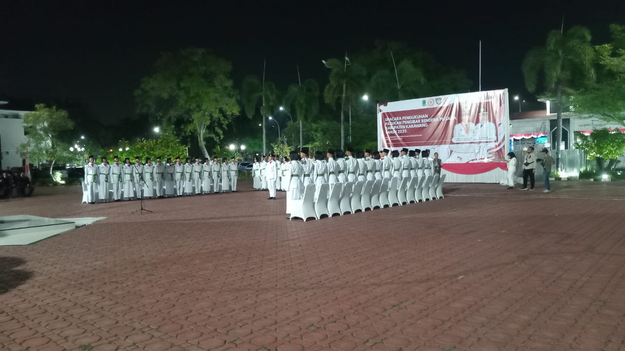 50 Pelajar Terbaik Karawang Dikukuhkan Sebagai Paskibraka 2025