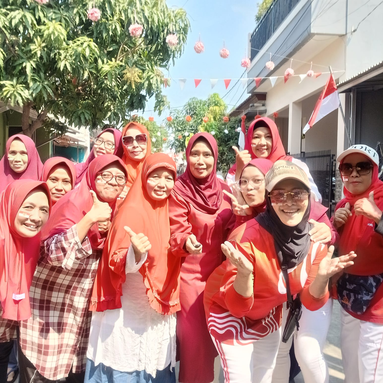 Warga Karaba Indah Meriahkan HUT RI ke-80 dengan Semangat Kebersamaan