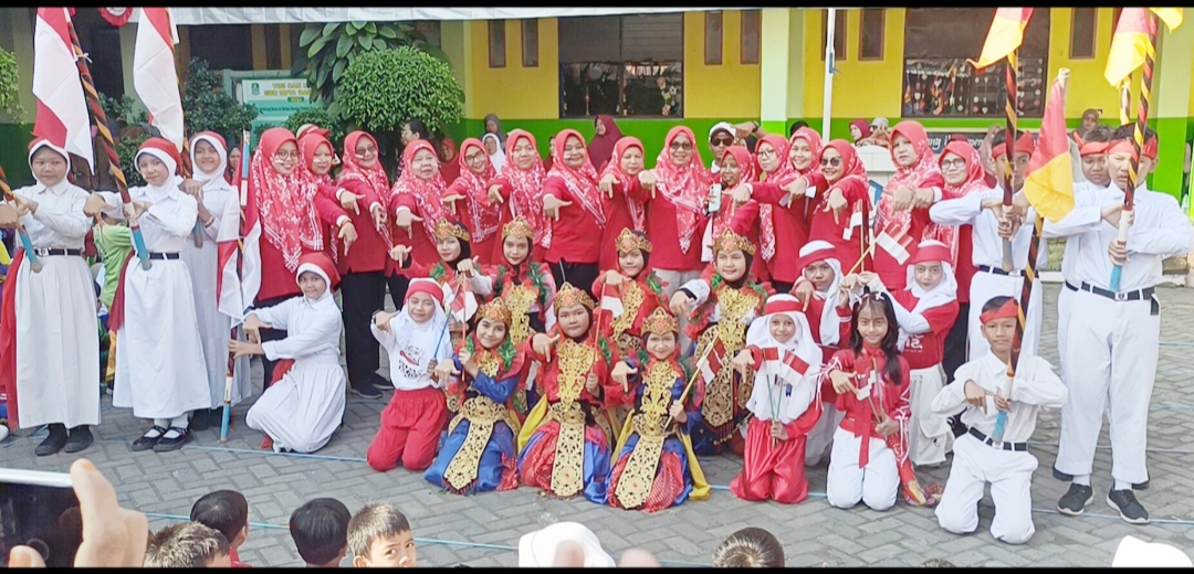SDN KOTA BARU VII BEKASI BARAT Merayakan HUT RI KE – 80 Di sekolah.