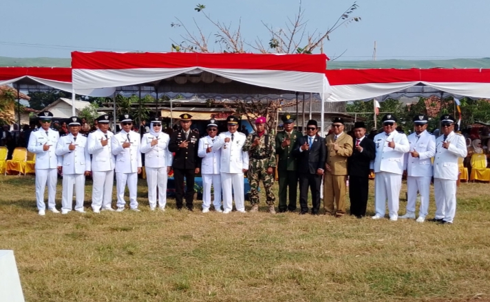 Peringati HUT Kemerdekaan RI ke 80, Pemcam Blanakan Selenggarakan Upacara Bendera Penuh Hidmat.