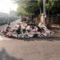 Bau Sampah Menyengat Resahkan Warga di Pusat Kota Baturaja