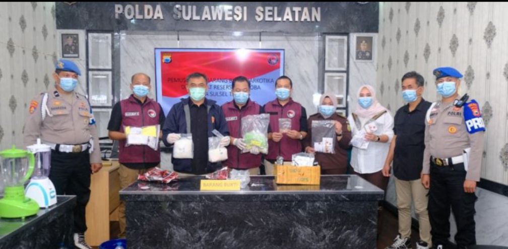 Polda Sulsel Musnahkan Narkoba Senilai Rp 4,9 Miliar, Dua Tersangka Diamankan