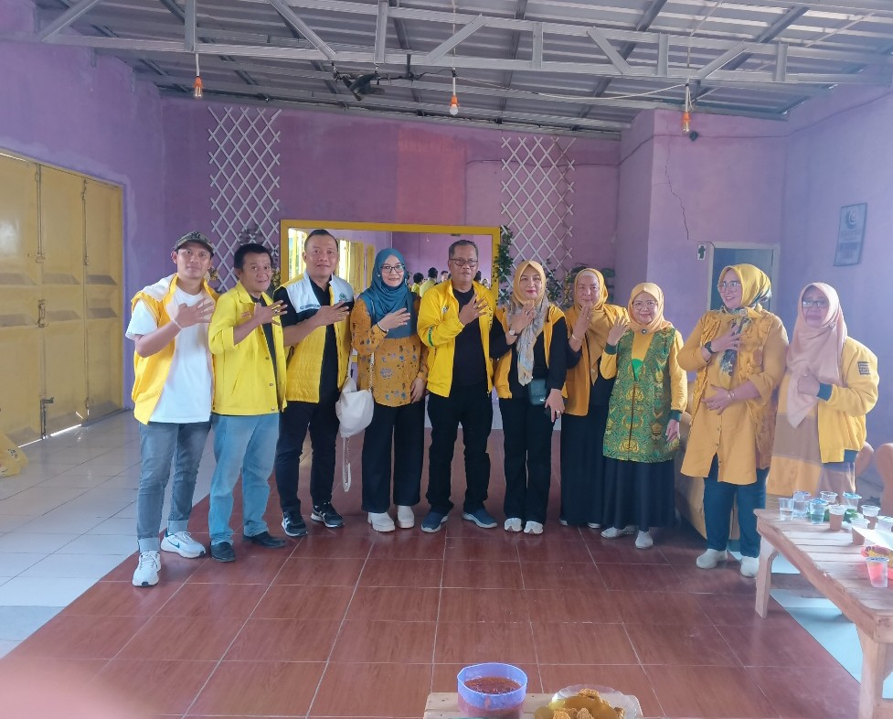 Golkar Gelar Bazar Pasar Murah Sembako di Pedes, Tandai HUT ke-61