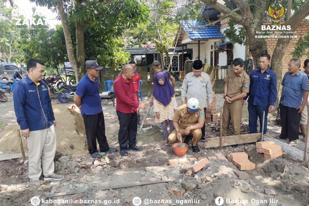BAZNAS Ogan Ilir Laksanakan Peletakan Batu Pertama Program Bedah Rumah di Desa Talang Tengah Darat