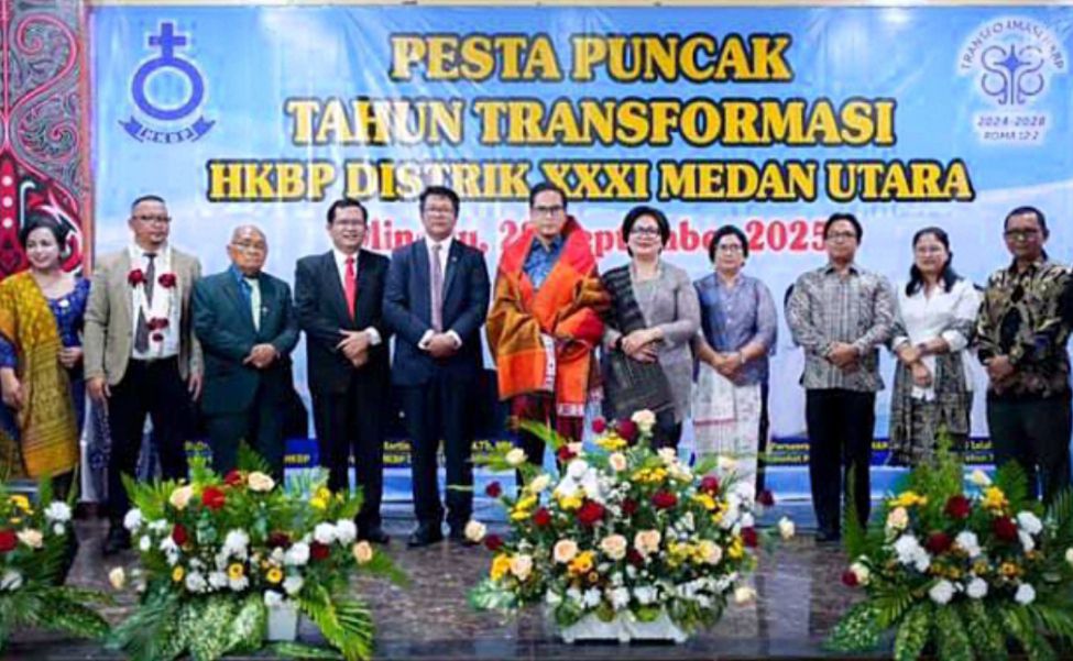 Wali Kota Medan Hadiri Pesta Puncak Tahun Transformasi HKBP Distrik 31 Medan Utara