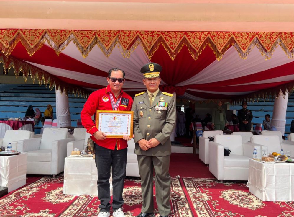 Perdana Berdiri, Kodam XX/Tuanku Imam Bonjol Berikan Penghargaan Kepada PT. Media Anna Nusantara