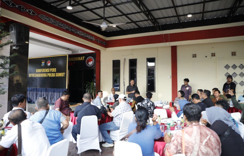 Silaturahmi Ditresnarkoba, Humas, dan Wartawan: Wujud Kekompakan di Polda Sumut