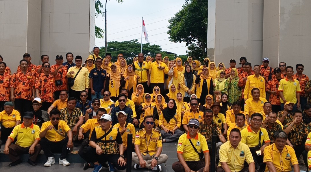 Peringatan HUT ke-61 Partai Golkar, DPD Golkar Karawang Gelar Ziarah ke TMP Pancawati dan Doa Bersama