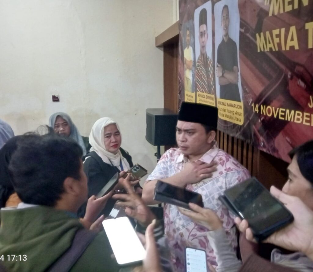 Acara Pers Confrence Desak Kejati Maluku Utara Tindaklanjuti Pelanggaran Tambang